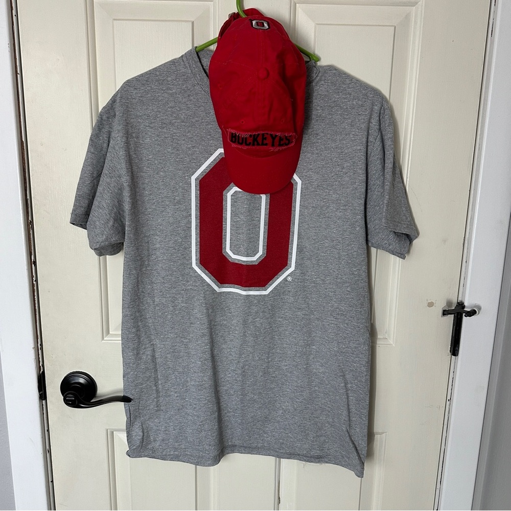 Ohio State Buckeyes shirt and hat bundle
